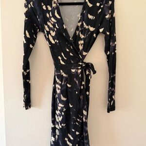 Tart XS Purple and Cream Wrap Dress